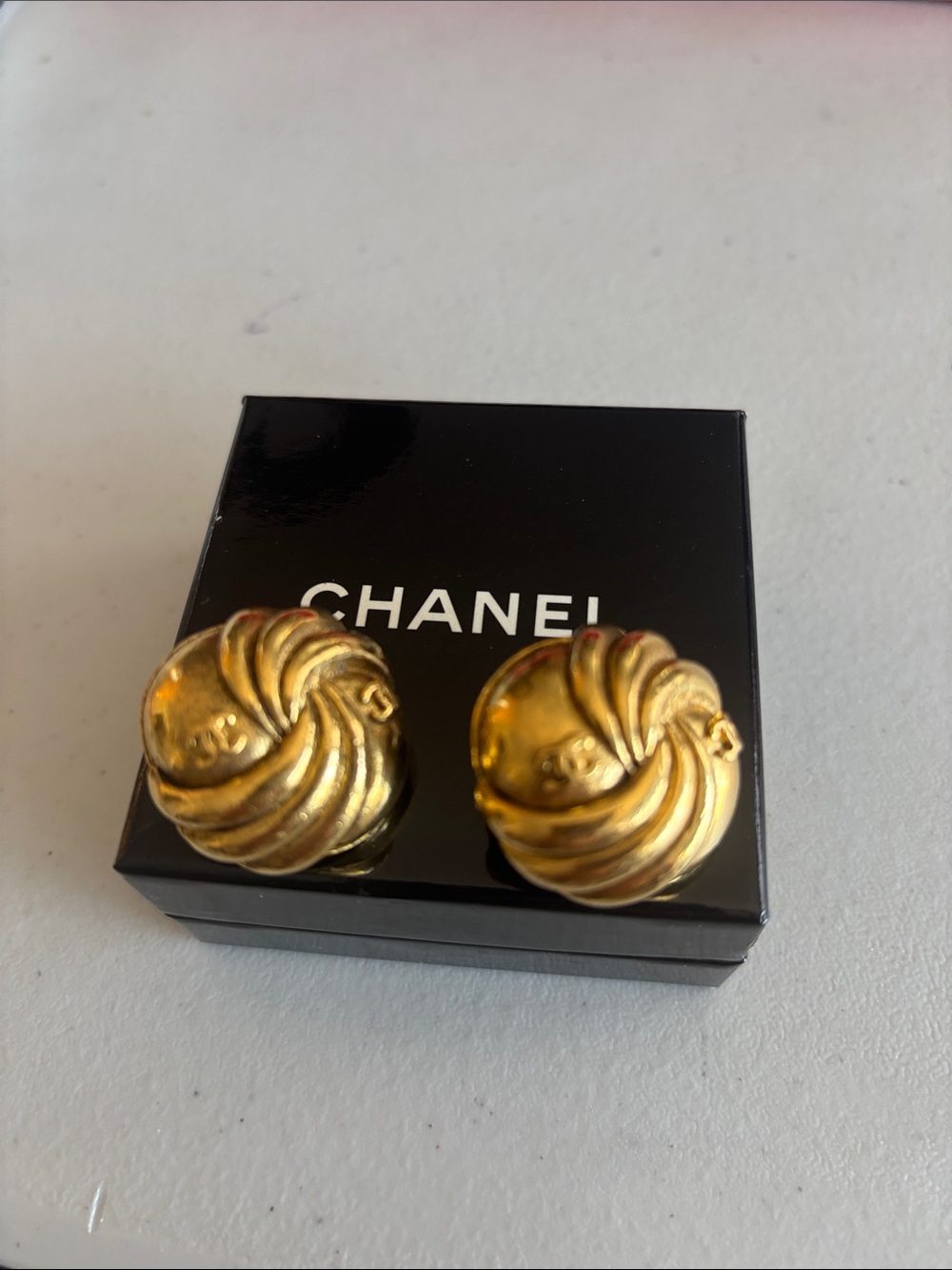 #41 Chanel Earrings - please listen to the details during live show!